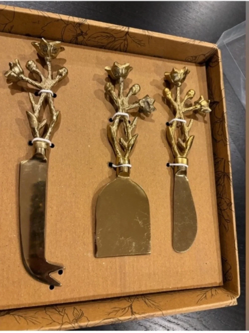 American Atelier NEW Botanical Handle Cheese Knives Set of 3 Gold Cottagecore